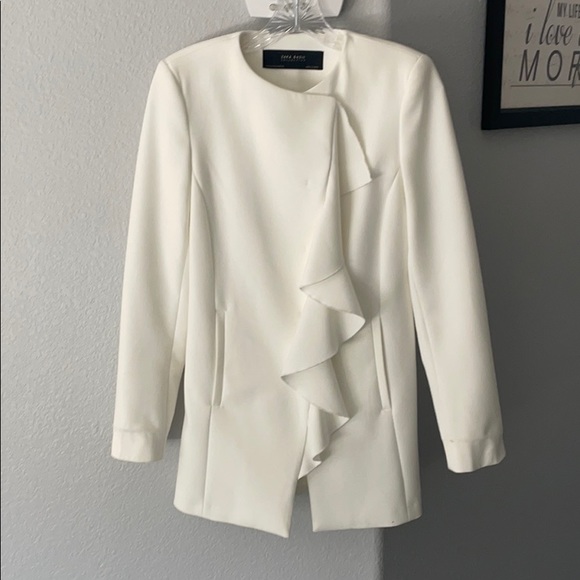 Zara side ruffle jacket - Picture 1 of 6
